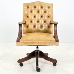 Raudonmedžio reguliuojamo aukščio darbo krėslas su oda 74x68x105(+4) cm, 50(+4) cm