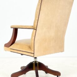 Raudonmedžio reguliuojamo aukščio darbo krėslas su oda 74x68x105(+4) cm, 50(+4) cm