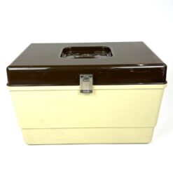 Vintažinė plastikinė dėžutė siuvimo reikmenims 23,5x36x22 cm