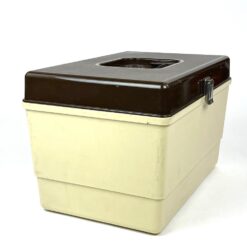 Vintažinė plastikinė dėžutė siuvimo reikmenims 23,5x36x22 cm