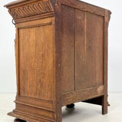 Senovinė drožinėta ąžuolinė komoda 54x90x102 cm