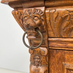 Senovinė drožinėta ąžuolinė komoda 54x90x102 cm