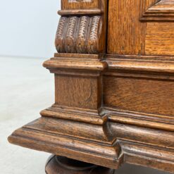 Senovinė drožinėta ąžuolinė komoda 54x90x102 cm