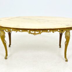 Žalvarinis staliukas akmeniniu stalviršiumi 61x104x43 cm