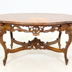 Prabangus barokinio stiliaus drožinėtas riešutmedžio staliukas 78x113x57 cm