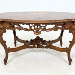 Prabangus barokinio stiliaus drožinėtas riešutmedžio staliukas 78x113x57 cm