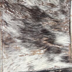 Skiautinis natūralaus kailio kilimas 228x159x0,2 cm