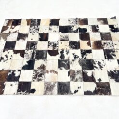 Skiautinis natūralaus kailio kilimas 228x159x0,2 cm