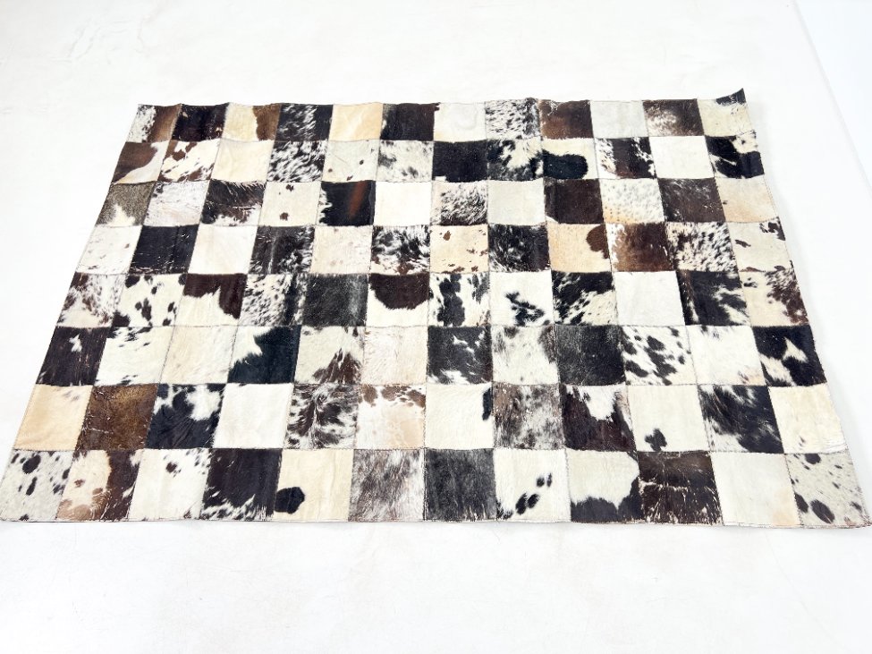 HK1464-kilimai-4 Skiautinis natūralaus kailio kilimas 228x159x0,2 cm