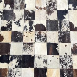 Skiautinis natūralaus kailio kilimas 228x159x0,2 cm