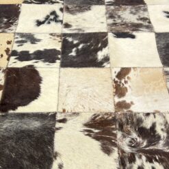 Skiautinis natūralaus kailio kilimas 228x159x0,2 cm