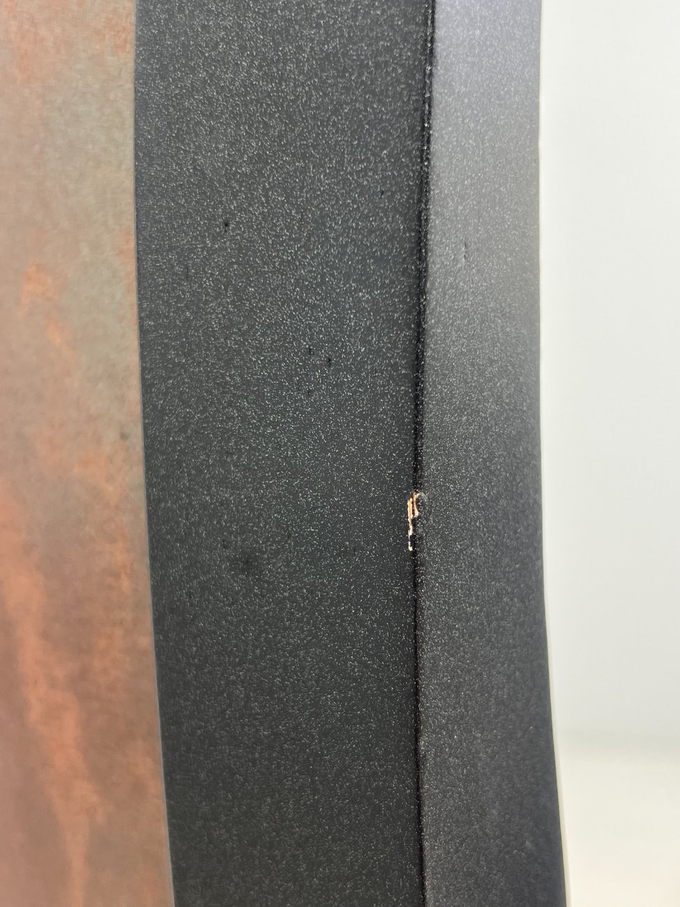 HK1466-valgomojo-kreslai-13 Mediniai krėslai su eko oda 2 vnt. komplektas 60x66x112 cm, 51 cm