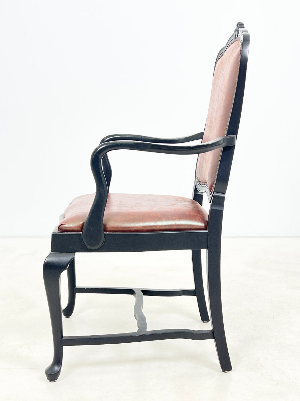 HK1466-valgomojo-kreslai-5 Mediniai krėslai su eko oda 2 vnt. komplektas 60x66x112 cm, 51 cm