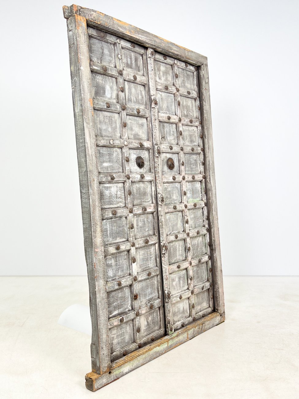 HK1471-apdailos-detales-3 Dekoratyvinės medinės durys 8×124,5×193 cm