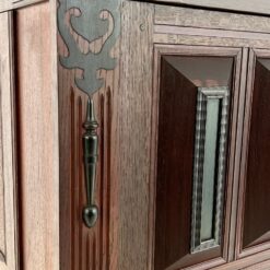 Ąžuolinė aukšta vienų durų komoda 55x90x170 cm