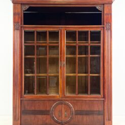 Raudonmedžio knygų spinta 61x179x226 cm