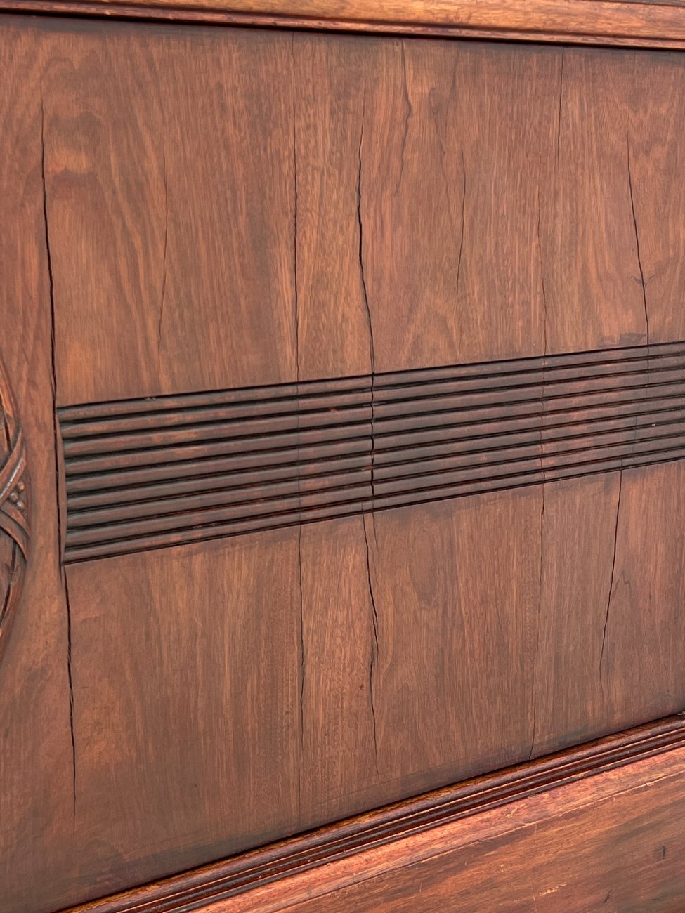 HK1474-knygu-baldai-15 Raudonmedžio knygų spinta 61x179x226 cm