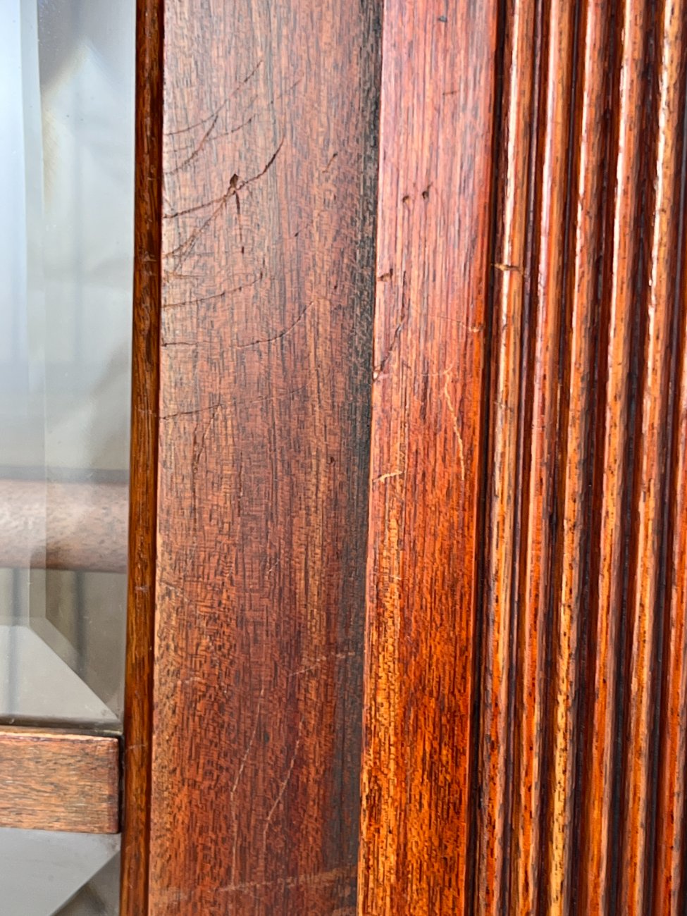 HK1474-knygu-baldai-17 Raudonmedžio knygų spinta 61x179x226 cm