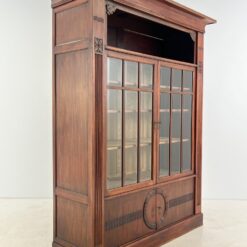 Raudonmedžio knygų spinta 61x179x226 cm