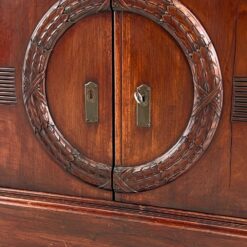 Raudonmedžio knygų spinta 61x179x226 cm