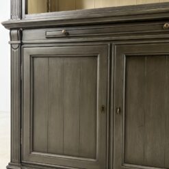 Klasikinio stiliaus knygų lentyna su apatine spintele 44x202x241 cm