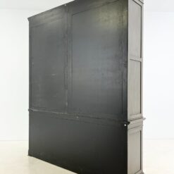 Klasikinio stiliaus knygų lentyna su apatine spintele 44x202x241 cm