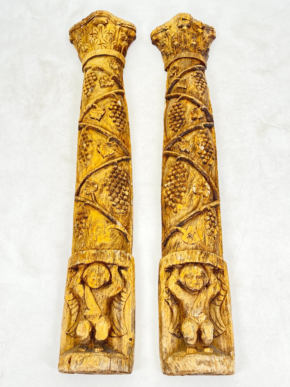 HK1478-apdailos-detales-1 Senovinės medinės drožinėtos kolonų tipo sienos apdailos 2 vnt. kompl. 24x52x244 cm