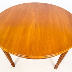 Išskleidžiamas riešutmedžio valgomojo stalas 120×120(+39,5)x75,5 cm