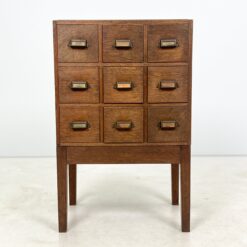 Ąžuolinė devynių stalčių archyvavimo komoda 44,5x61x96 cm