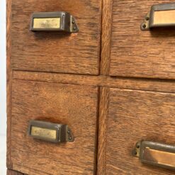 Ąžuolinė devynių stalčių archyvavimo komoda 44,5x61x96 cm