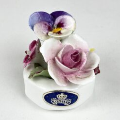 Porcelianinė Aynsley statulėlė gėlių puokštė 5,5x5x5 cm