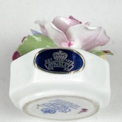 Porcelianinė Aynsley statulėlė gėlių puokštė 5,5x5x5 cm