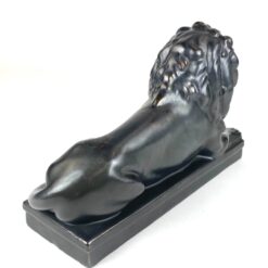 Art Deco laikotarpio keramikinė Meissen gulinčio liūto statula 29x10x17 cm