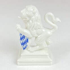 Porcelianinė Nymphenburg liūto statula "Löwe Pranke rechts" 7x4x9,5 cm
