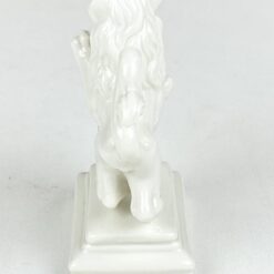 Porcelianinė Nymphenburg liūto statula “Löwe Pranke rechts” 7x4x9,5 cm