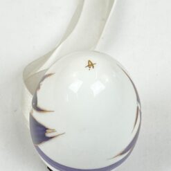 Porcelianinė pakabinama kiaušinio figūra 4,5×4,5×6,5 cm