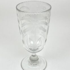 Senovinė angliška krištolinė vaza su palmių motyvais 10,5×10,5×23,5 cm