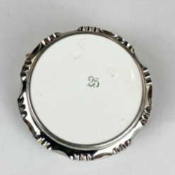 Porcelianinės lėkštutės su metalo apvadais 3 vnt. kompl. 9,5×9,5×1,5 cm