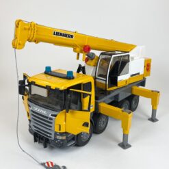 Žaislinis vokiškas “Bruder” kranas Scania Liebherr 1:16 62×18,5×27 cm