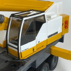 Žaislinis vokiškas “Bruder” kranas Scania Liebherr 1:16 62×18,5×27 cm