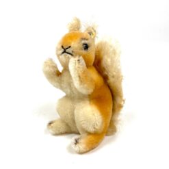Vintažinė “Steiff” pliušinė voverė 9x6x12 cm