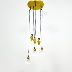 Pakabinamas svareliais reguliuojamo aukščio trijų šakų šviestuvas 40x40x103 cm