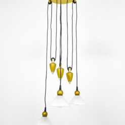 Pakabinamas svareliais reguliuojamo aukščio trijų šakų šviestuvas 40x40x103 cm