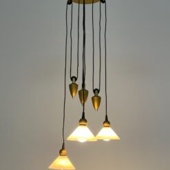 Pakabinamas svareliais reguliuojamo aukščio trijų šakų šviestuvas 40x40x103 cm