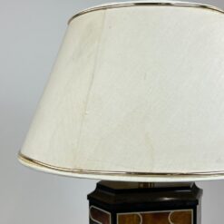 Stalinis plastikinis šviestuvas šviesiu tekstilės gaubtu 38x38x58 cm