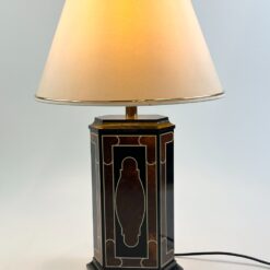 Stalinis plastikinis šviestuvas šviesiu tekstilės gaubtu 38x38x58 cm