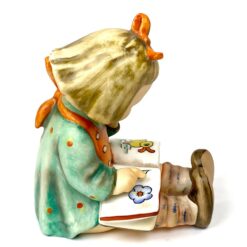 Porcelianinė M. I. Hummel Goebel statula Book Worm 10×7,5×11 cm