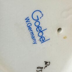 Porcelianinė M. I. Hummel Goebel statula Book Worm 10×7,5×11 cm