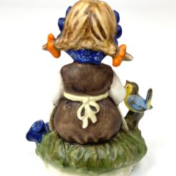 Porcelianinė M. I. Hummel Goebel statula The Botanist (Enzian Mädchen) 7×8,5×12 cm