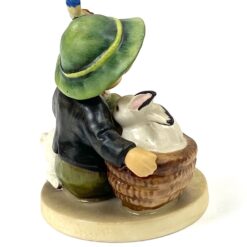 Porcelianinė M. I. Hummel Goebel statula Playmates (Hasenvater) 7,5x8x10 cm